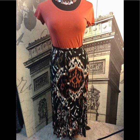 Nice skirt by Rafael in PXL - Picture 1 of 3